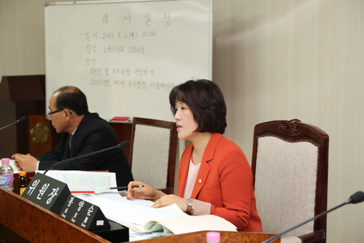 제206회 임시회 예산결산특별위원회 회의 - 2