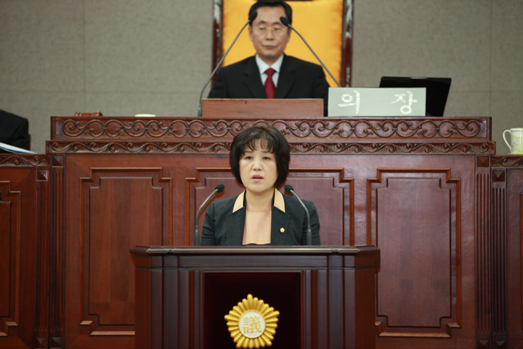 제201회 임시회 2차 본회의 - 6