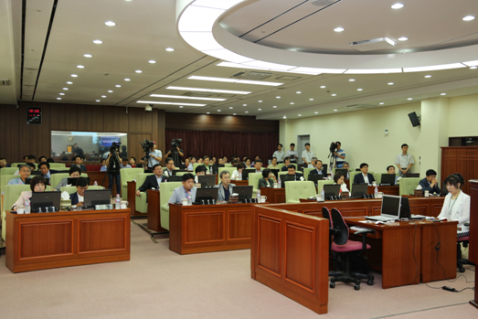 제208회 정례회 2차 본회의 - 1