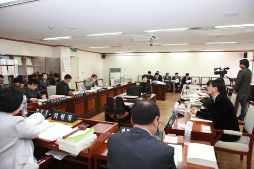 제203회 정례회 예산결산특별위원회 회의 - 1