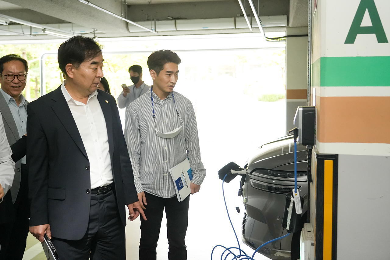 전기차 급속충전소 부족실태 해결방안 연구단 중간보고회 - 26