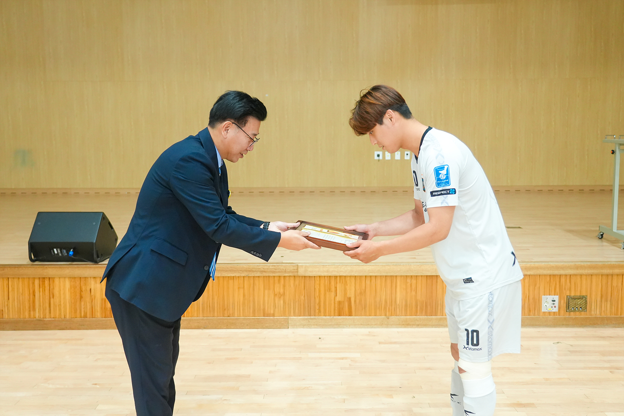 노원FC 풋볼팀 의장님 표창 수여 - 9