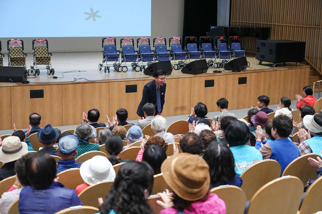 2024. 효드림 실버카 전달식 - 1