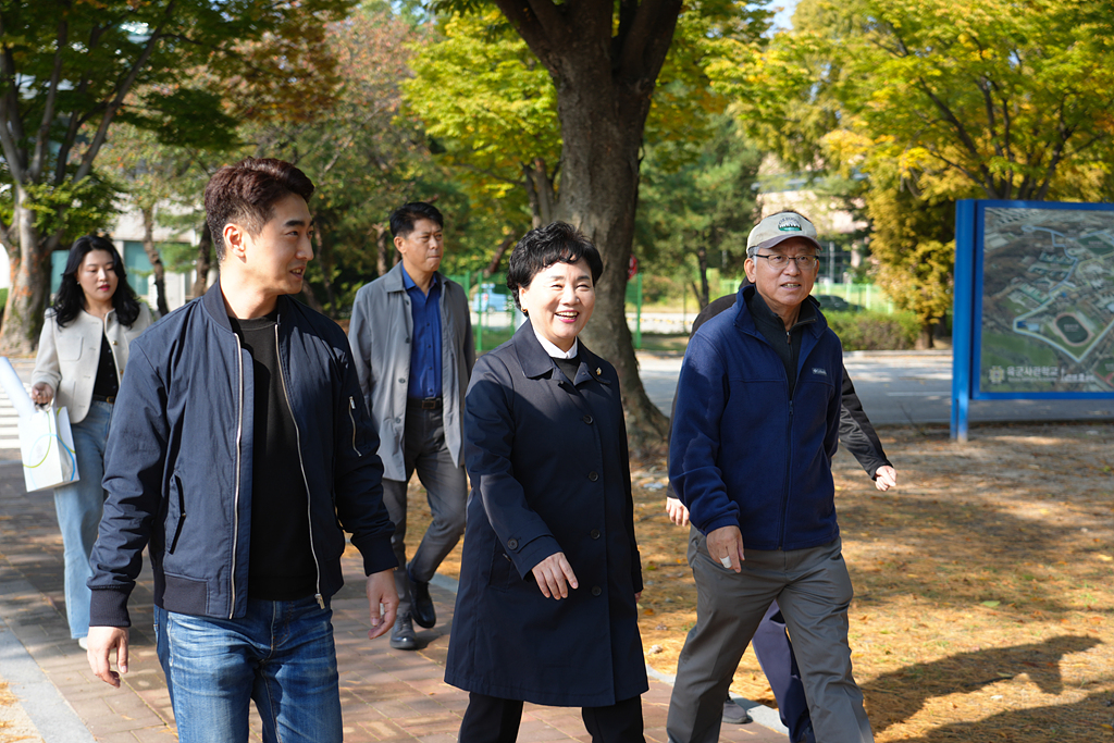 노원구 태릉골프장 국제정원으로 전환을 위한 연구 현장방문 - 15