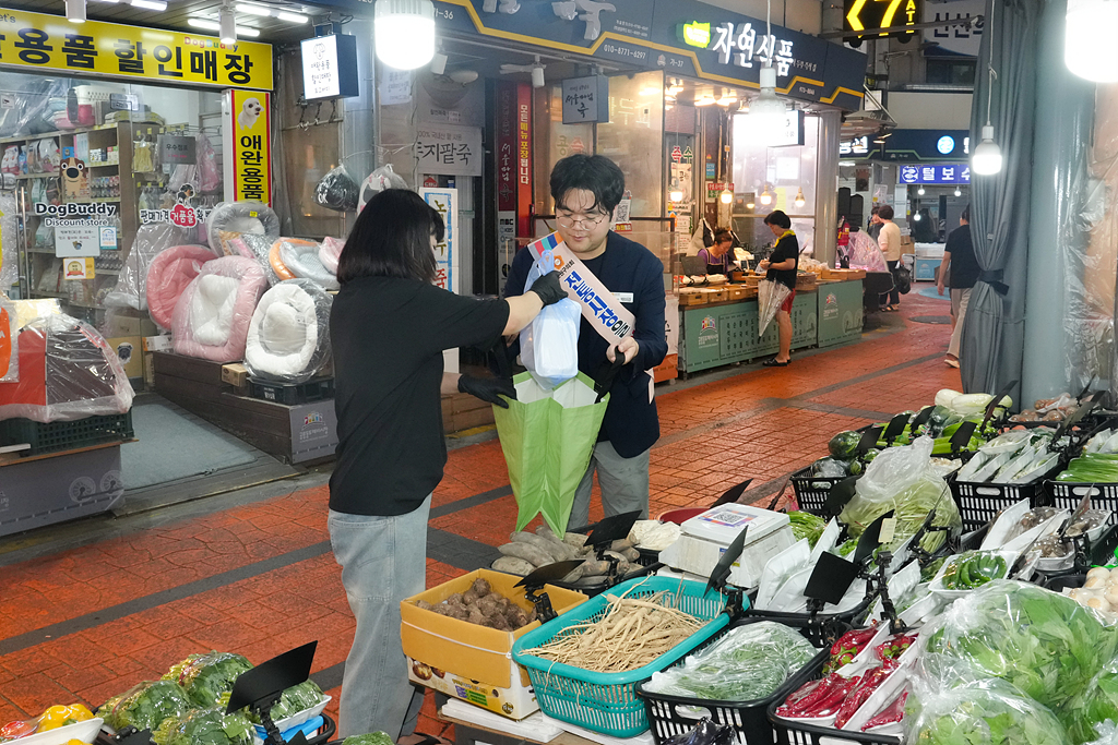 추석맞이 노원구의회 전통시장 장보기(공릉동도깨비시장) - 4