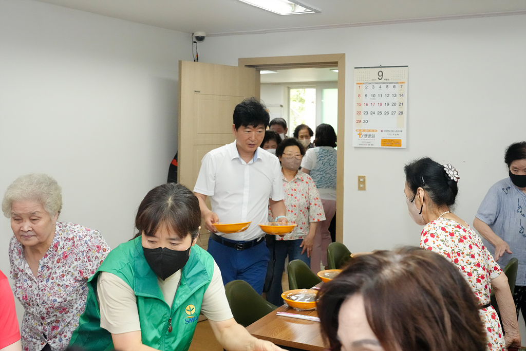 하계1동 경로당어르신 점심봉사 - 5