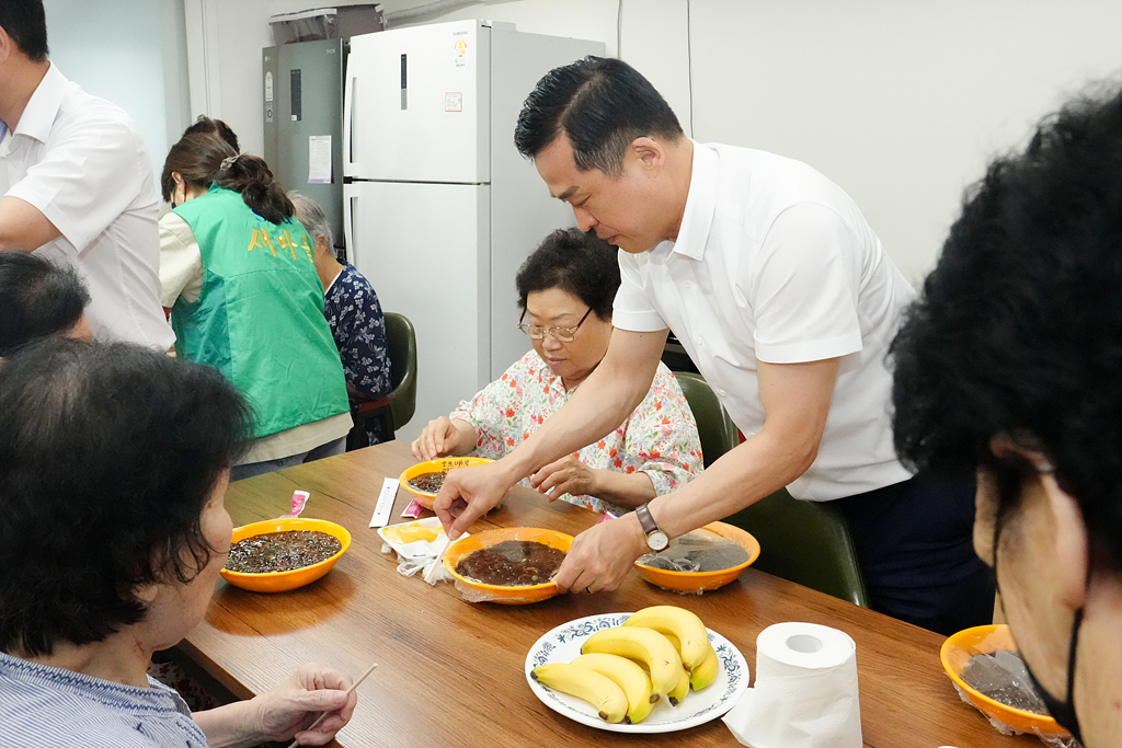 하계1동 경로당어르신 점심봉사 - 15