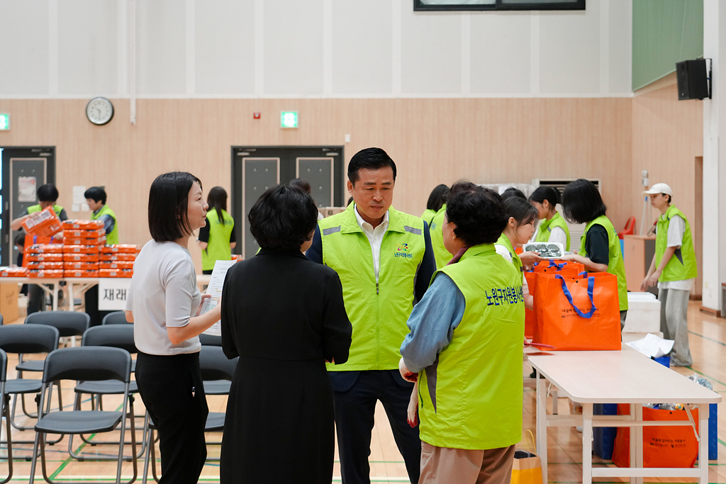 의장님 노원구 자원봉사센터 추석맞이 키트제작 격려방문 - 5