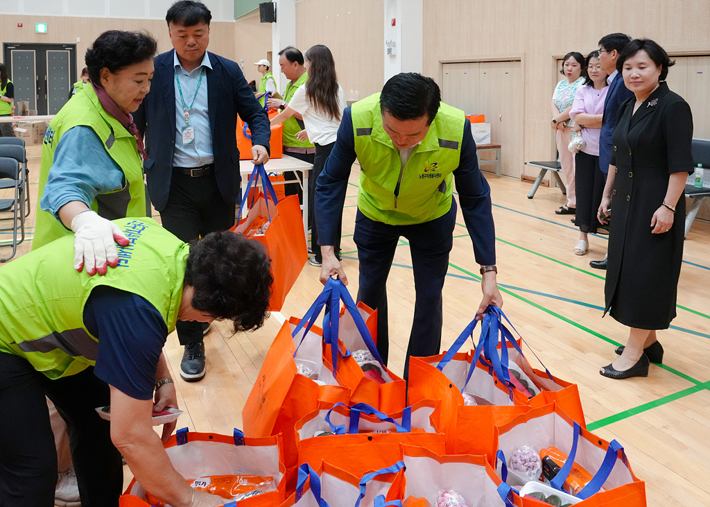 의장님 노원구 자원봉사센터 추석맞이 키트제작 격려방문 - 18