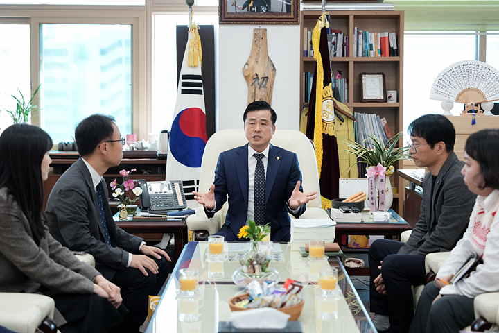 하남시의회 노원구 조례정비 특별위원회 및 SNS 홍보관련 의정활동 우수사례 공유를 위한 간담회 - 5