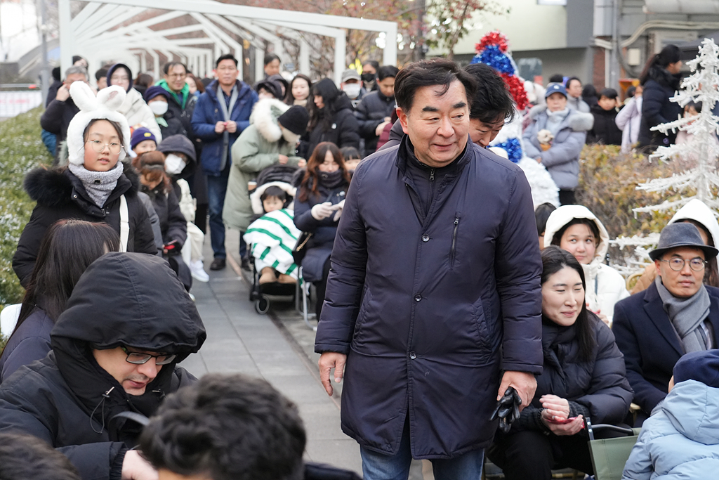 경춘선 공릉숲길 크리스마스 마켓 트리 점등식 - 1