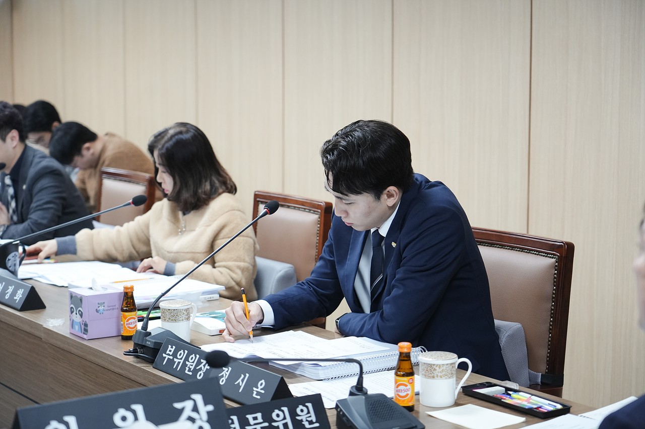 제290회 노원구의회 임시회 보건복지위원회 - 6