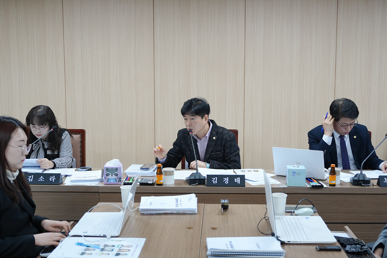 제290회 노원구의회 임시회 도시환경위원회 - 9