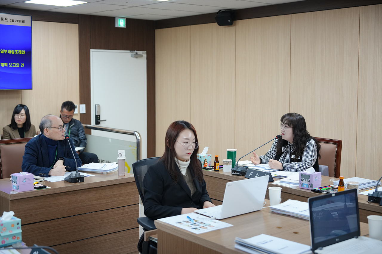 제290회 노원구의회 임시회 도시환경위원회 - 10