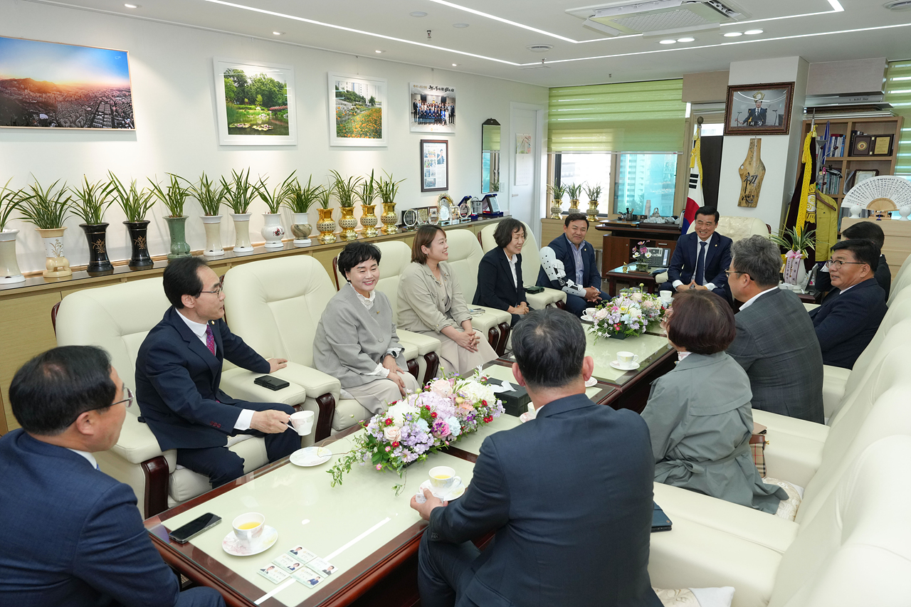 고흥군의회와 우호교류 협약 추친을 위한 간담회 - 3