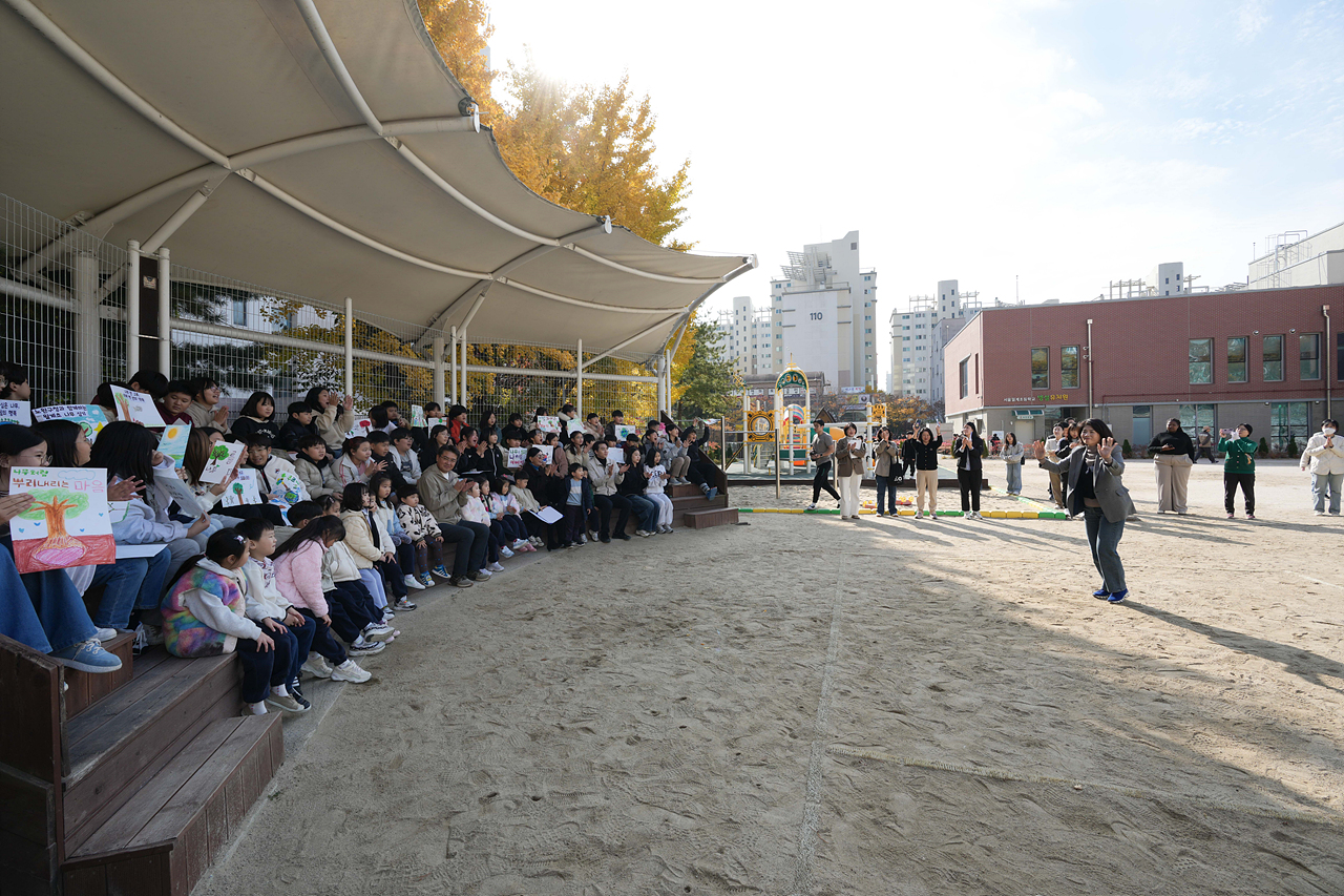 주민 참여 100만그루 나무심기 행사(월계초) - 9
