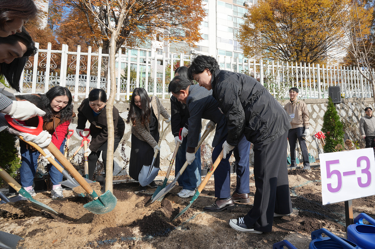 주민 참여 100만그루 나무심기 행사(월계초) - 17