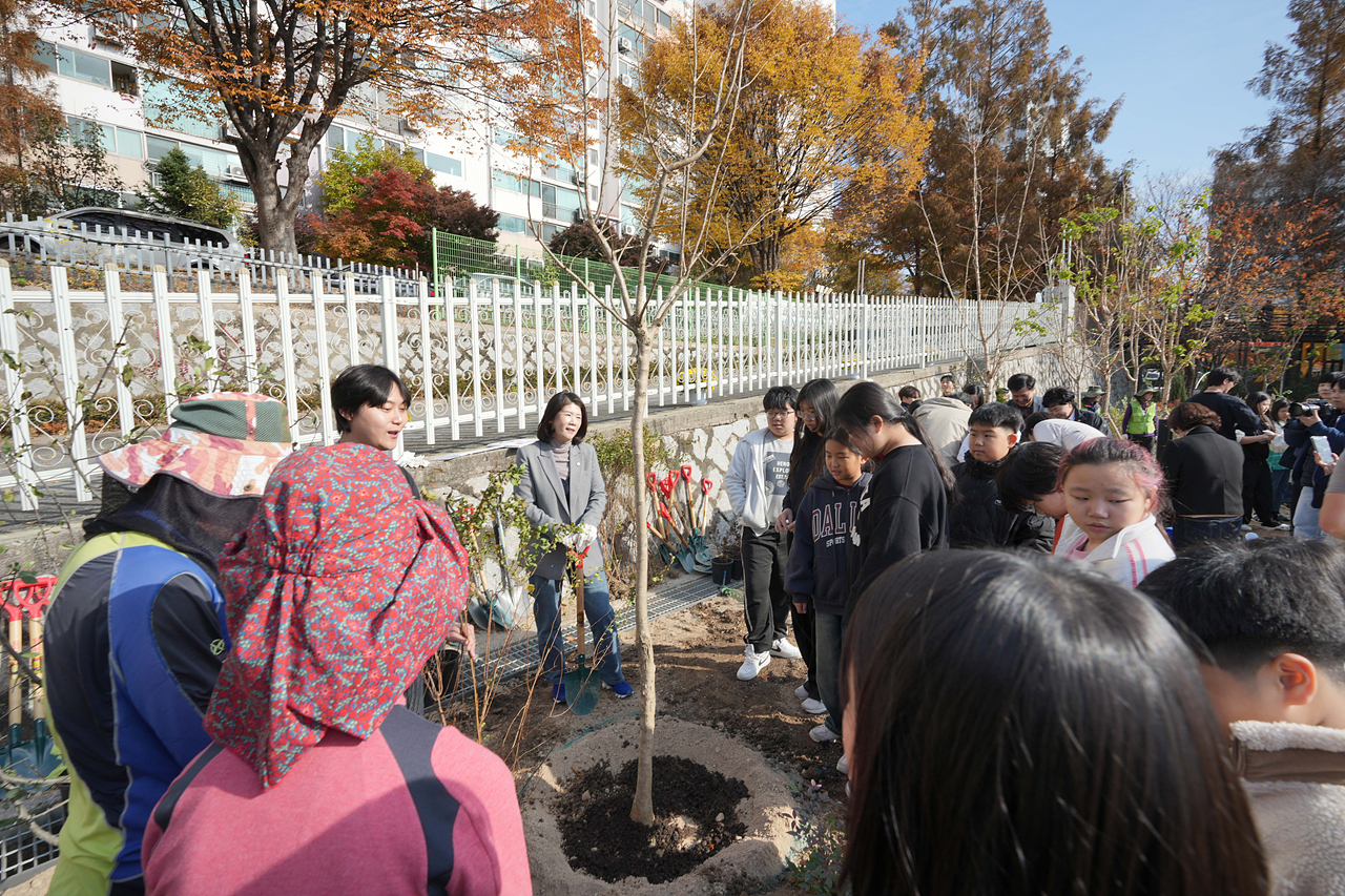 주민 참여 100만그루 나무심기 행사(월계초) - 20