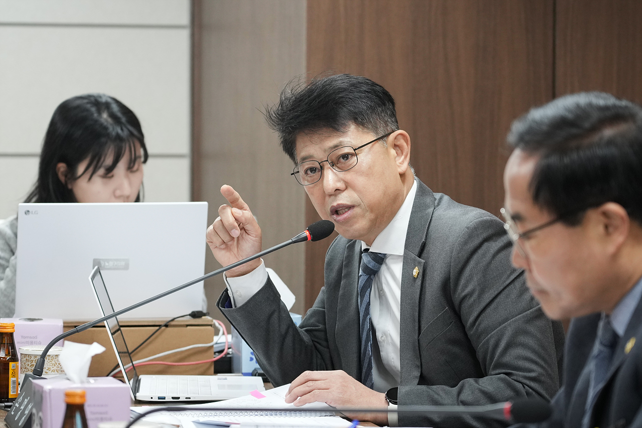 제295회 노원구의회 정례회 도시환경위원회 - 9