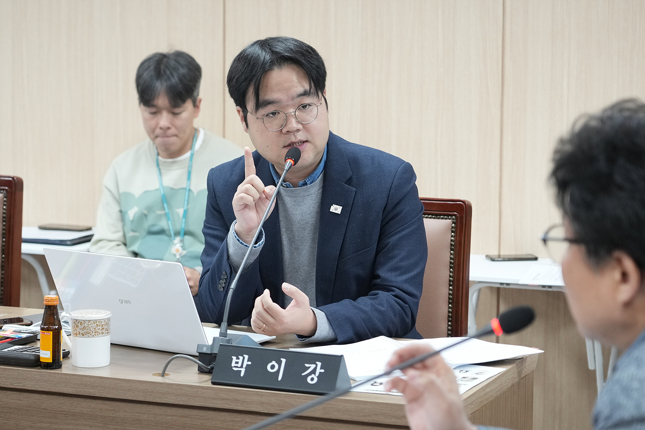 제295회 노원구의회 정례회 도시환경위원회 - 9