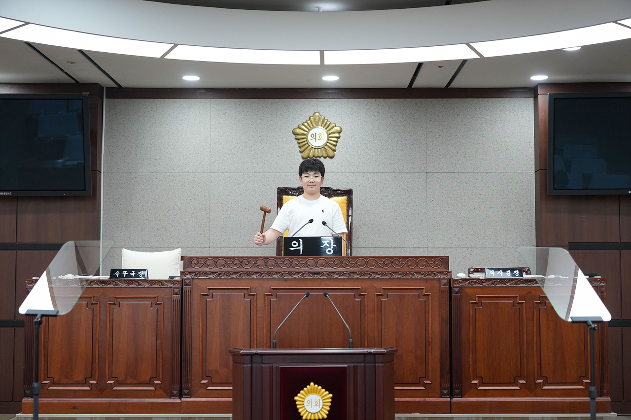 수락초 의회 본회의장 방문 - 18