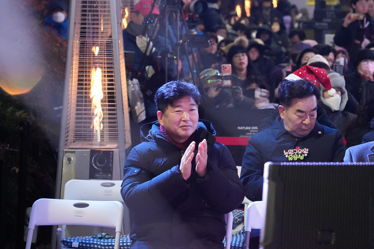 경춘선 공릉숲길 크리스마스 마켓·빛의 거리 점등식 - 1