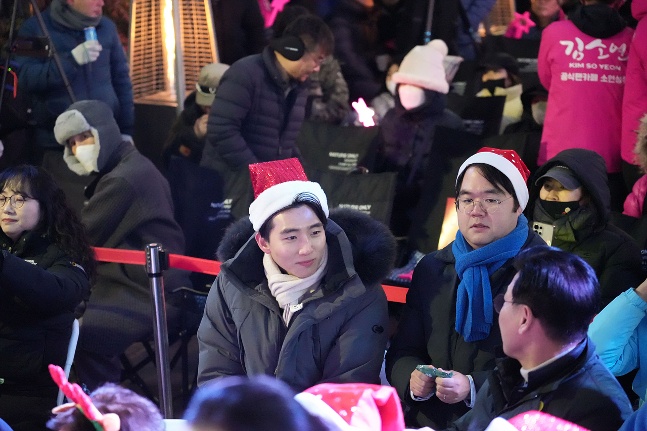 경춘선 공릉숲길 크리스마스 마켓·빛의 거리 점등식 - 1