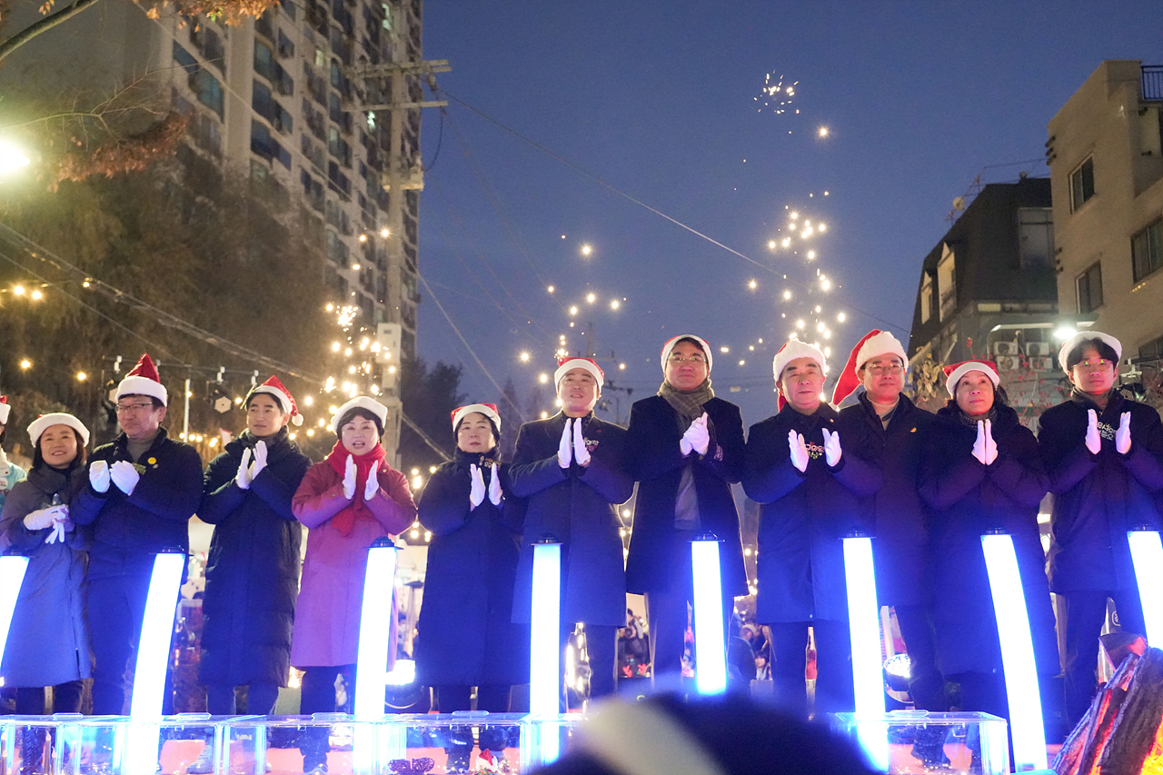 경춘선 공릉숲길 크리스마스 마켓·빛의 거리 점등식 - 7