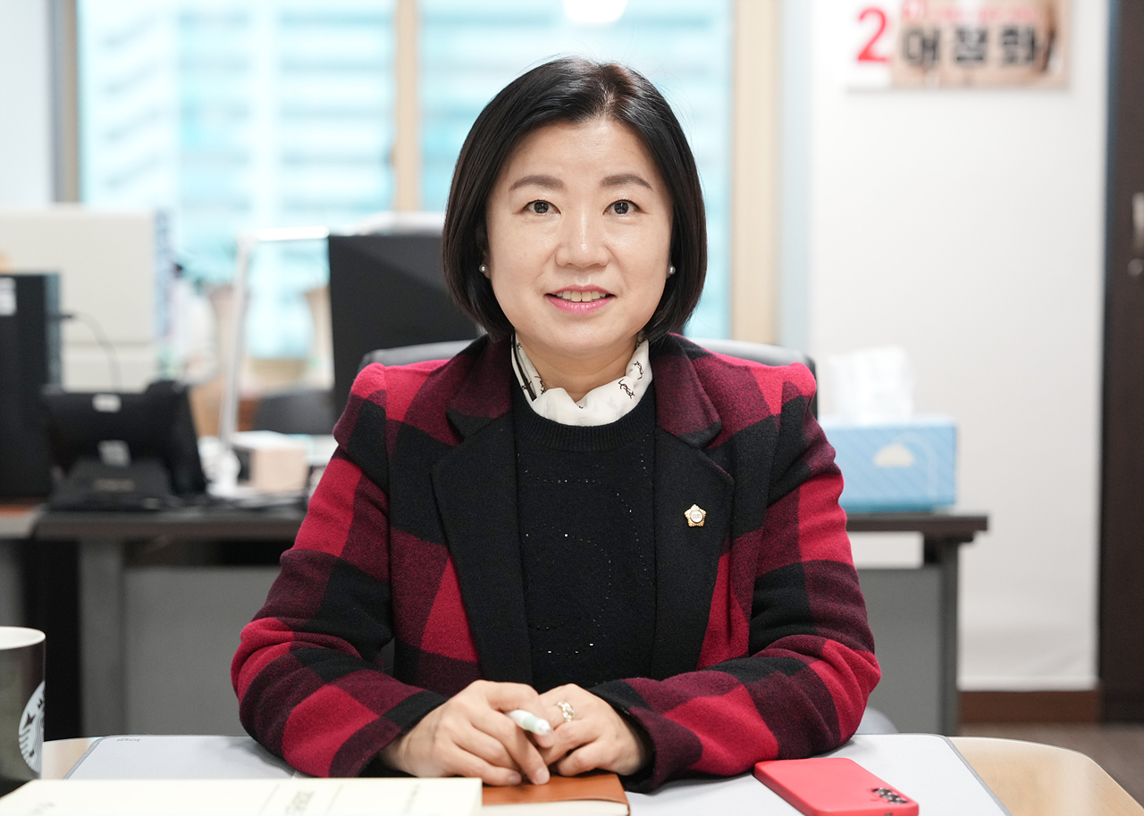 언론사 인터뷰 - 2