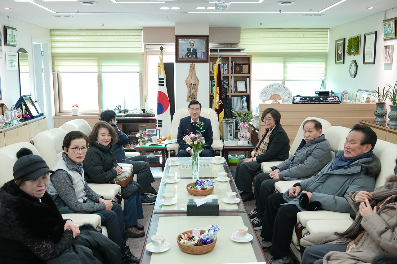 의장님 손님 방문 - 6