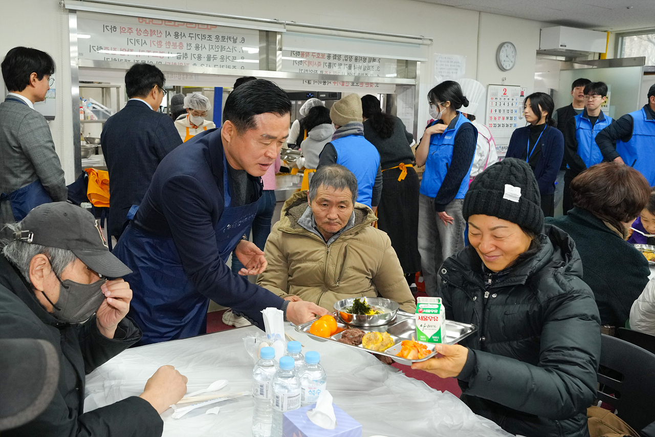 하계종합사회복지관 설날 떡국 행사 - 8