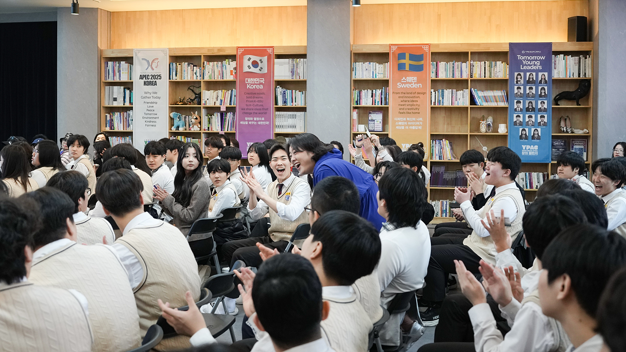 주민 참여 100만그루 나무심기 행사 - 2