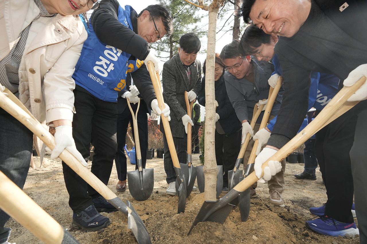 주민 참여 100만그루 나무심기 행사 - 4