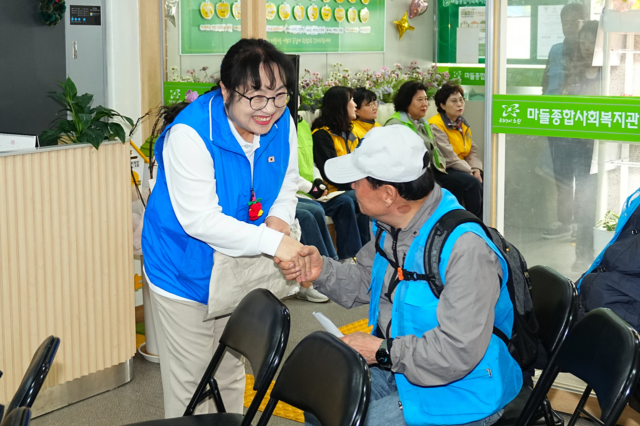 마들종합사회복지관 어버이날 행사 - 9