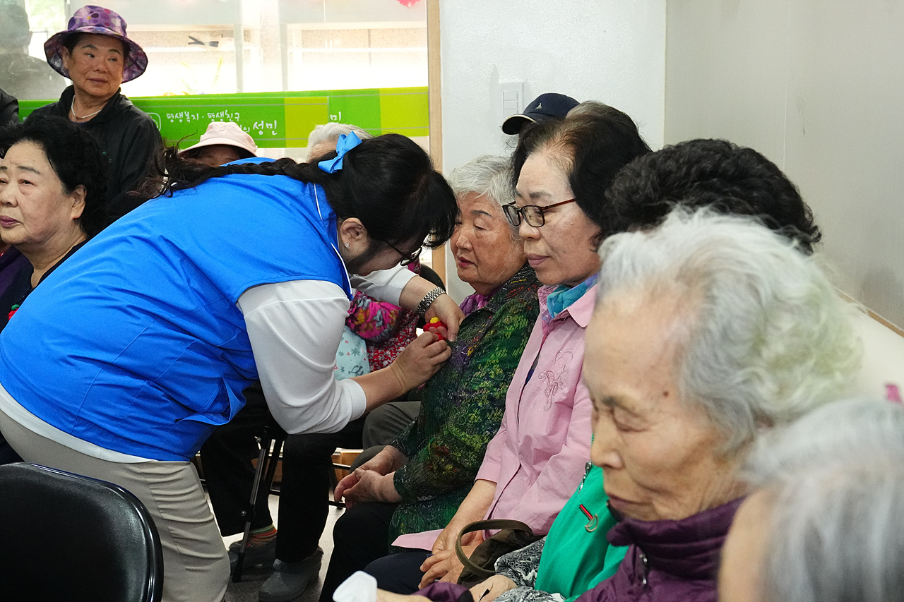 마들종합사회복지관 어버이날 행사 - 25
