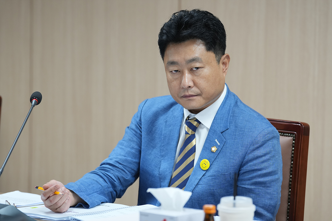 제300회 노원구의회 임시회 행정재경위원회 - 9