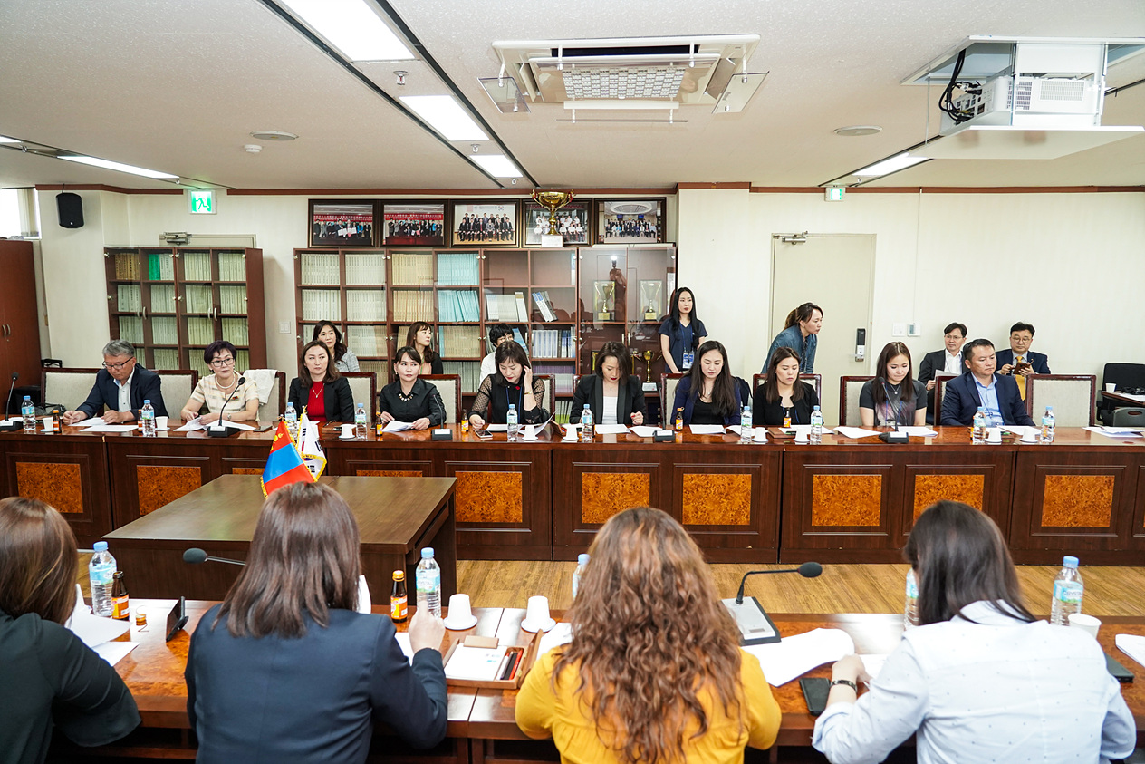 몽골 선진정치 연수단 노원구의회 방문 - 3