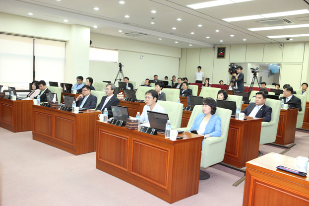 제189회 정례회 제1차 본회의 개의 - 5