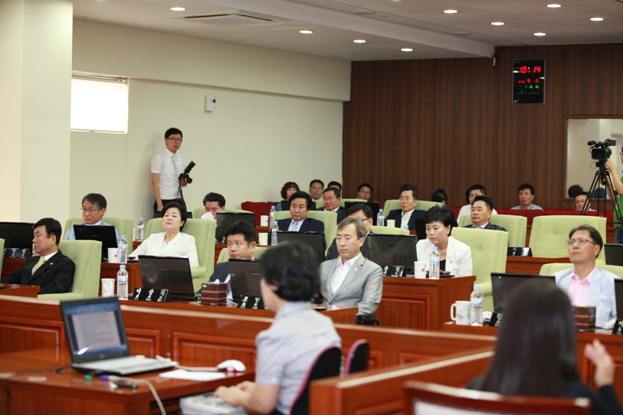 제196회 정례회 1차 본회의 - 4