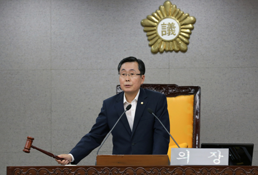 제208회 정례회 2차 본회의 - 12
