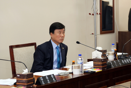 제210회 임시회 행정재경위원회 회의(1) - 4