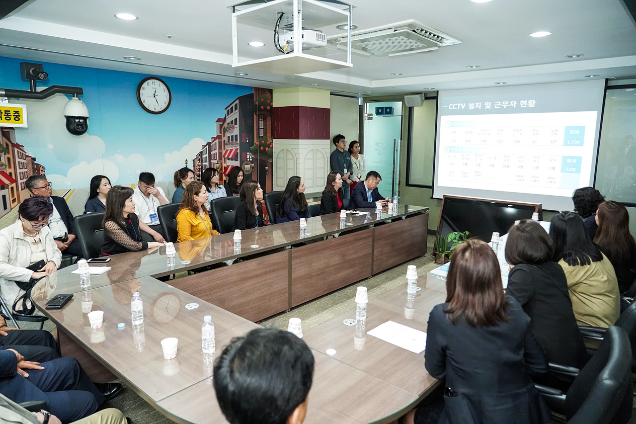 몽골 선진정치 연수단 노원구의회 방문 - 11