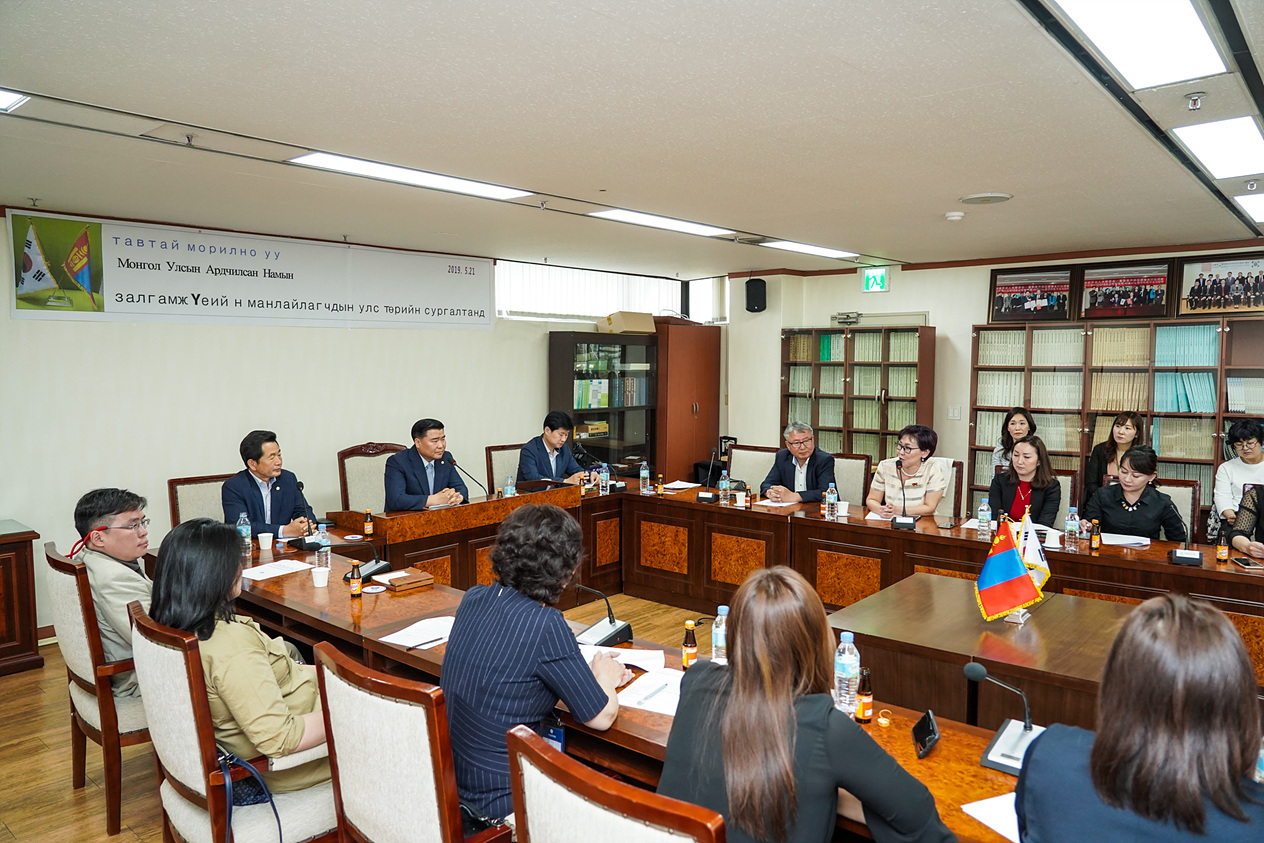 몽골 선진정치 연수단 노원구의회 방문 - 9