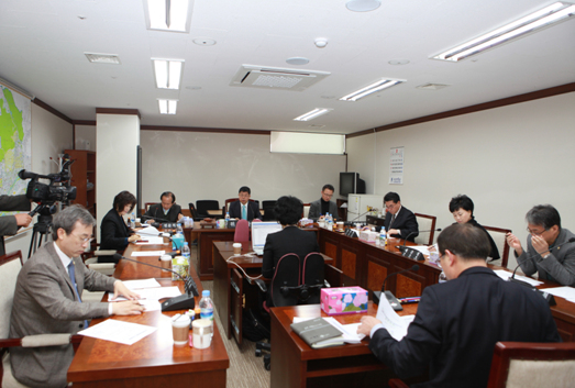 제205회 임시회 보건복지위원회 회의 - 1