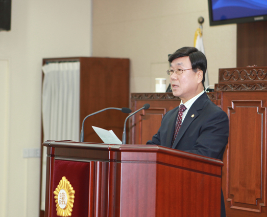 제203회 정례회 1차 본회의 - 10