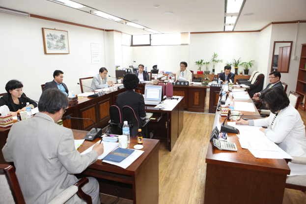 제188회 임시회 기간 중 예산결산특별위원회 개최 - 7
