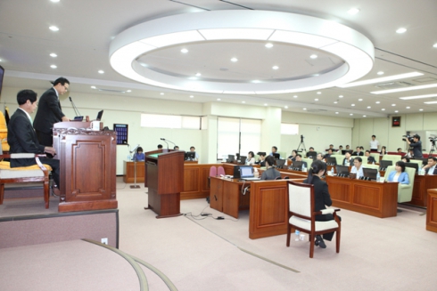 제189회 정례회 제1차 본회의 개의